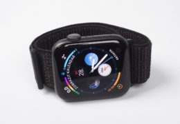 Vychází watchOS 5.1.2. Přináší měření EKG na Watch Series 4. Prozatím jen v USA.